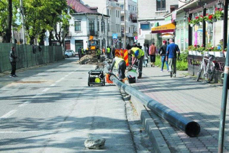 Prefectura Argeş nu a cerut şi oprirea lucrărilor de la Bulevardul PARDON